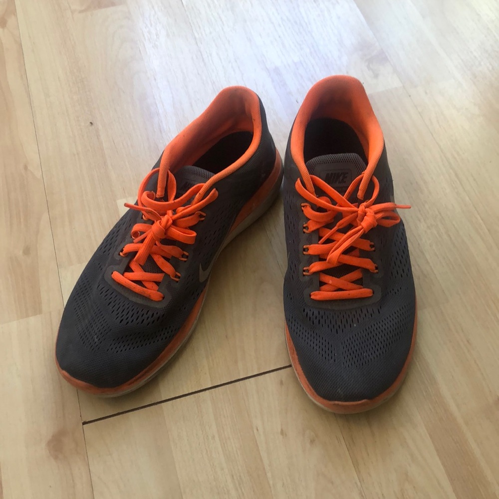 Nike Flex Runs